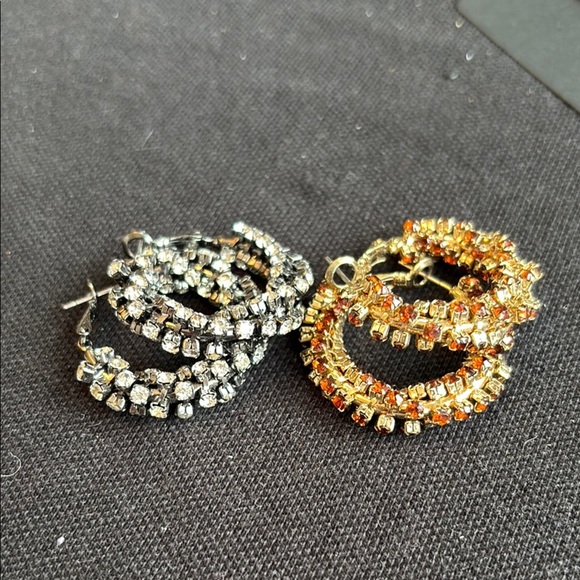 🎉4/30$🎉 Bundle Elegant Gold and Silver Hoop Earrings - Picture 1 of 4